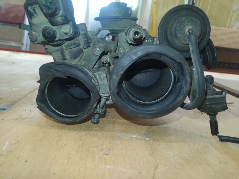 Дроссельная заслонка
