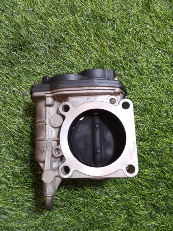 Дроссельная заслонка