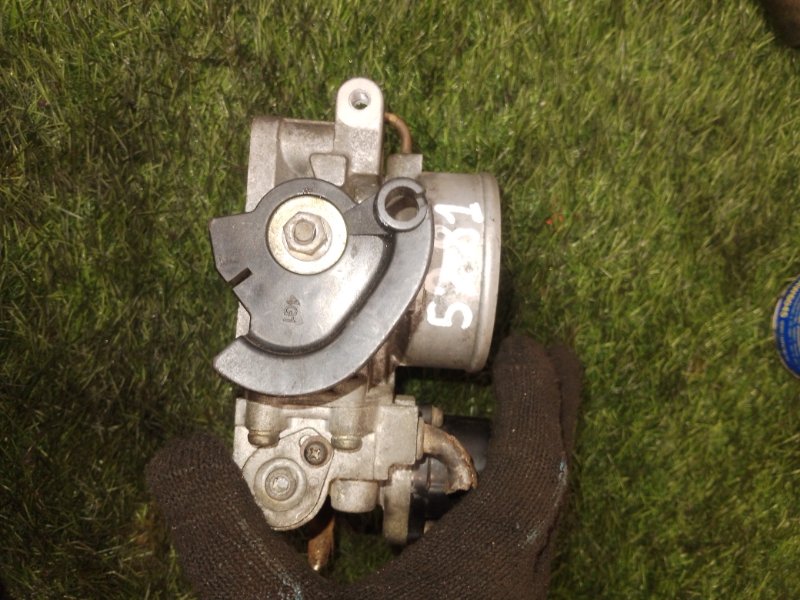 Дроссельная заслонка