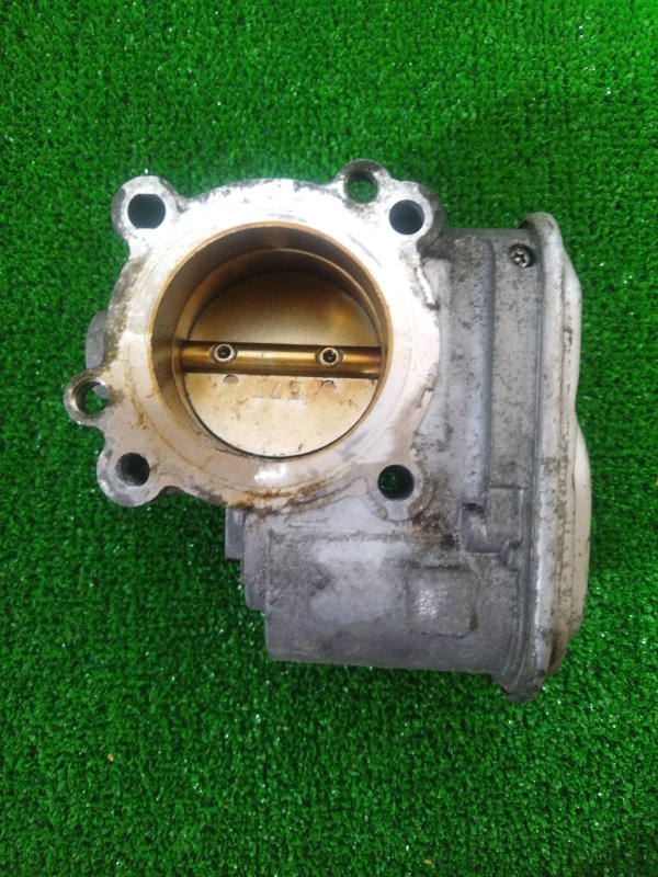 Дроссельная заслонка